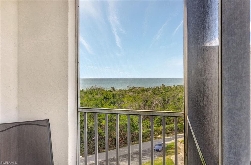3 Bluebill Ave 707, Naples, FL 34108-23