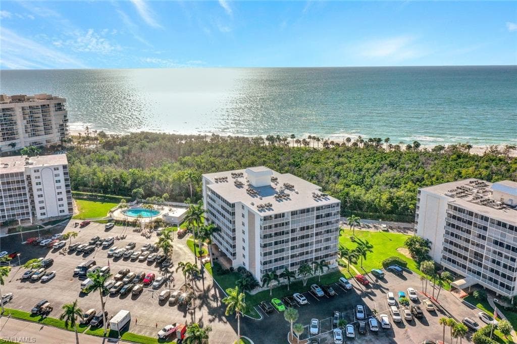 3 Bluebill Ave 707, Naples, FL 34108-25
