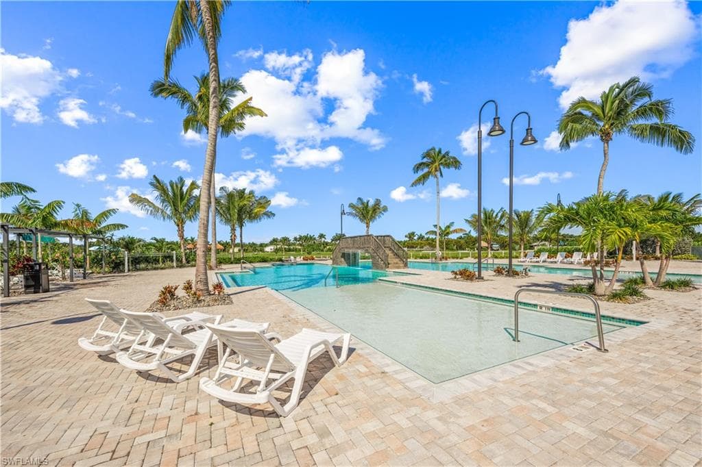 5602 Laguna Caribe Cir, Fort Myers, FL 33905-12