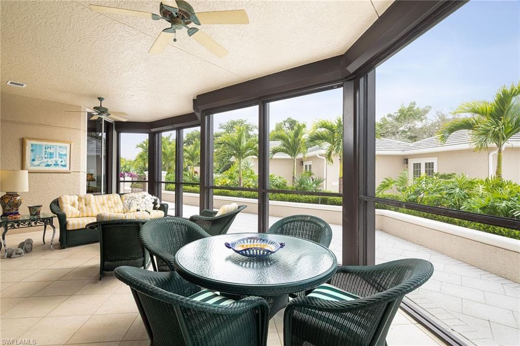 8960 Bay Colony Dr 104, Naples, FL 34108-19
