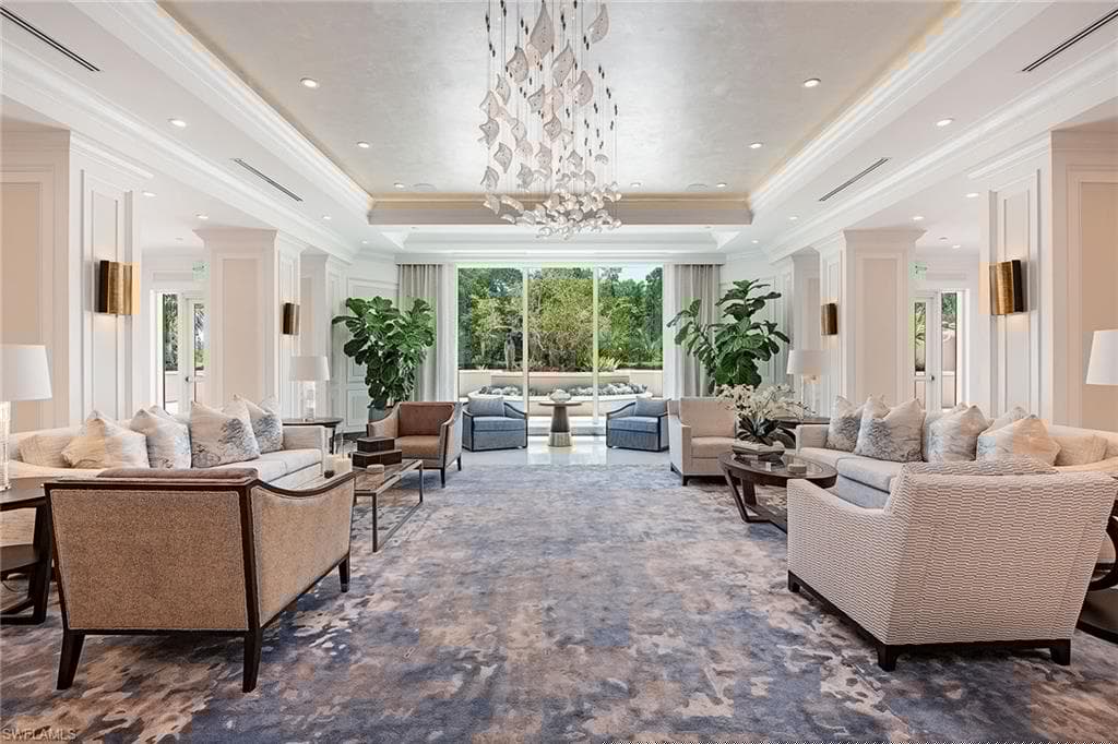 8960 Bay Colony Dr 104, Naples, FL 34108-22