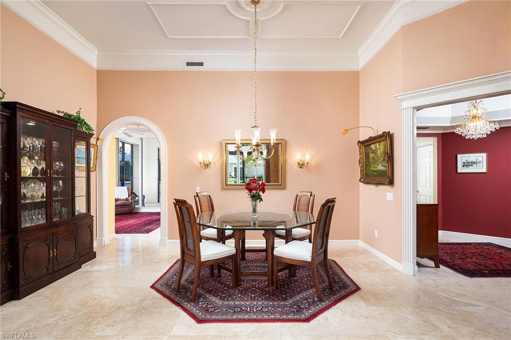 8960 Bay Colony Dr 104, Naples, FL 34108-7