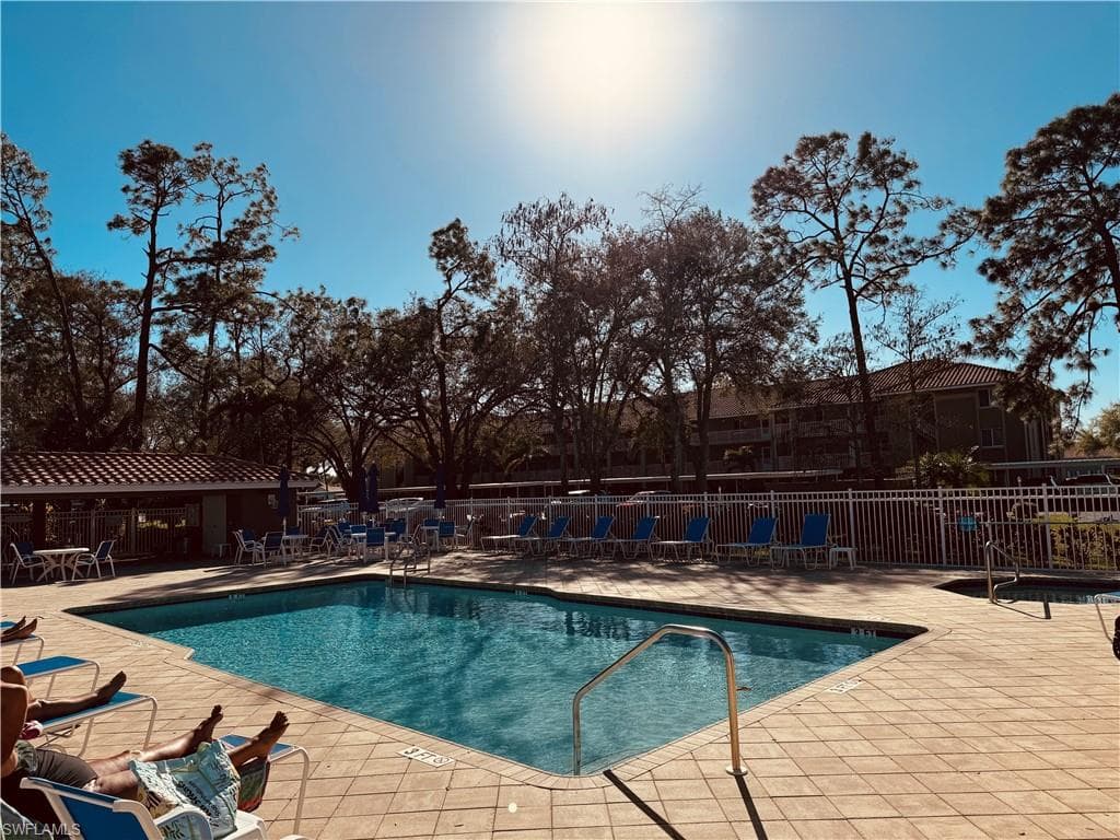 5975 Bloomfield Cir C107, Naples, FL 34112-28
