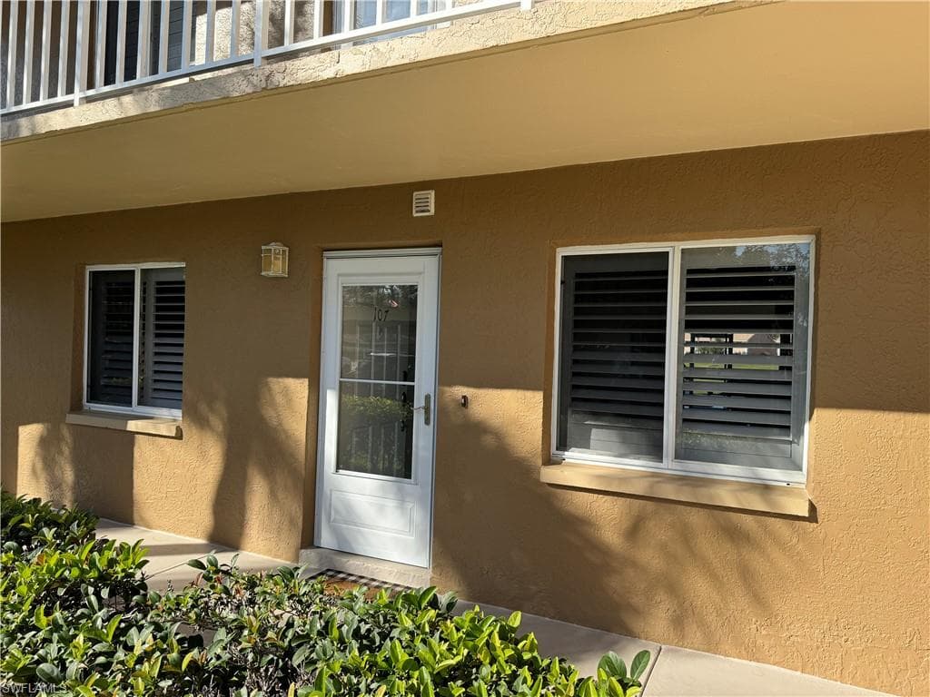 5975 Bloomfield Cir C107, Naples, FL 34112-4