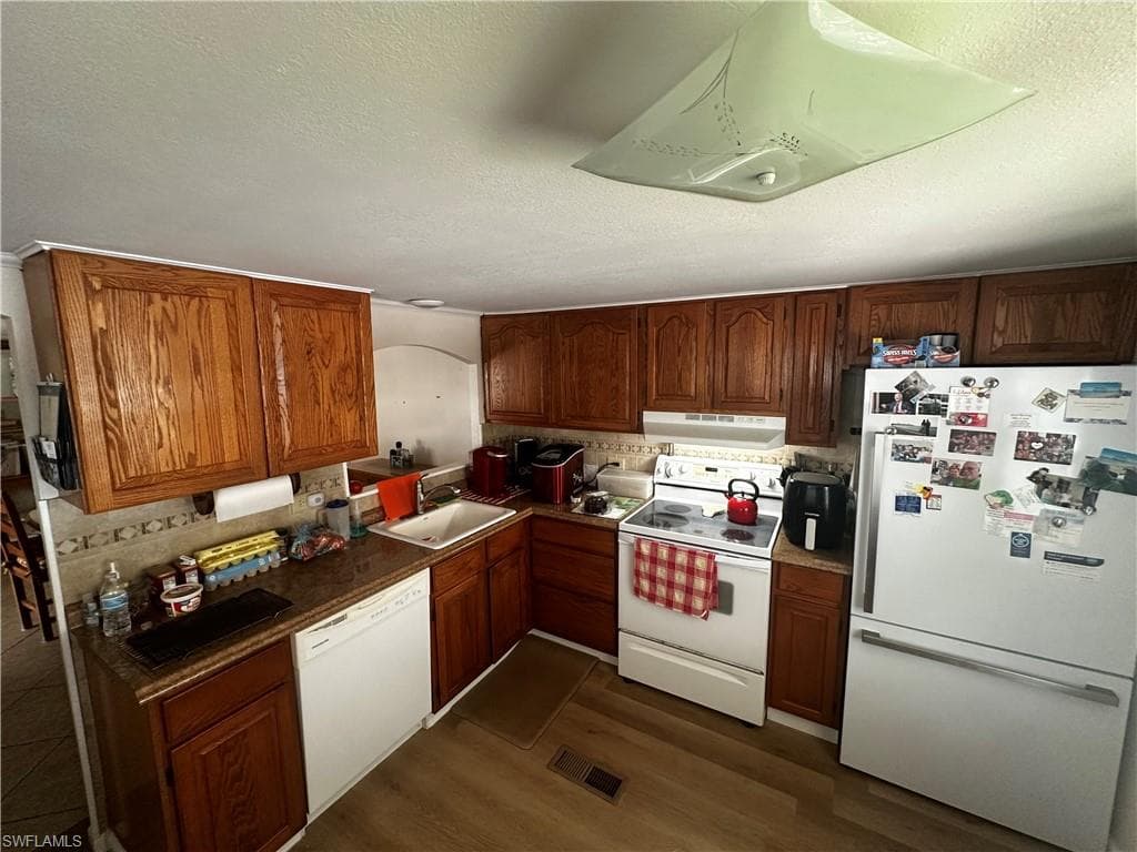 123 Carissa Ln 82, Naples, FL 34114-3