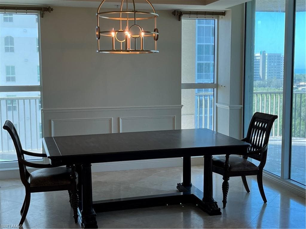 285 Grande Way 701, Naples, FL 34110-14