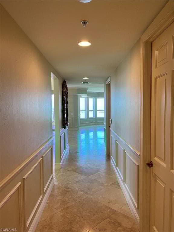 285 Grande Way 701, Naples, FL 34110-3
