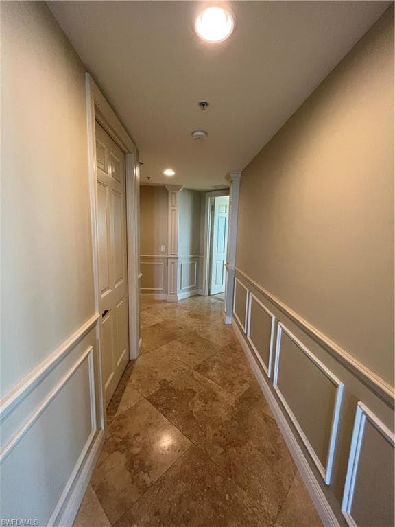 285 Grande Way 701, Naples, FL 34110-6