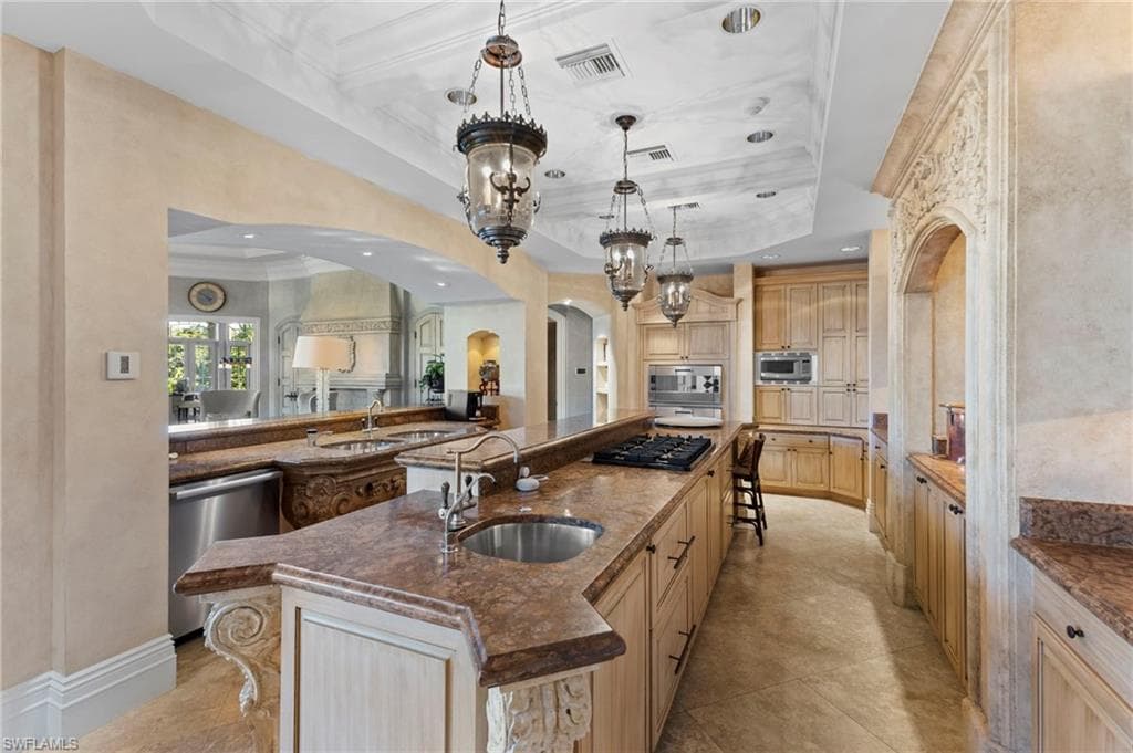 7310 Tilden Ln, Naples, FL 34108-21