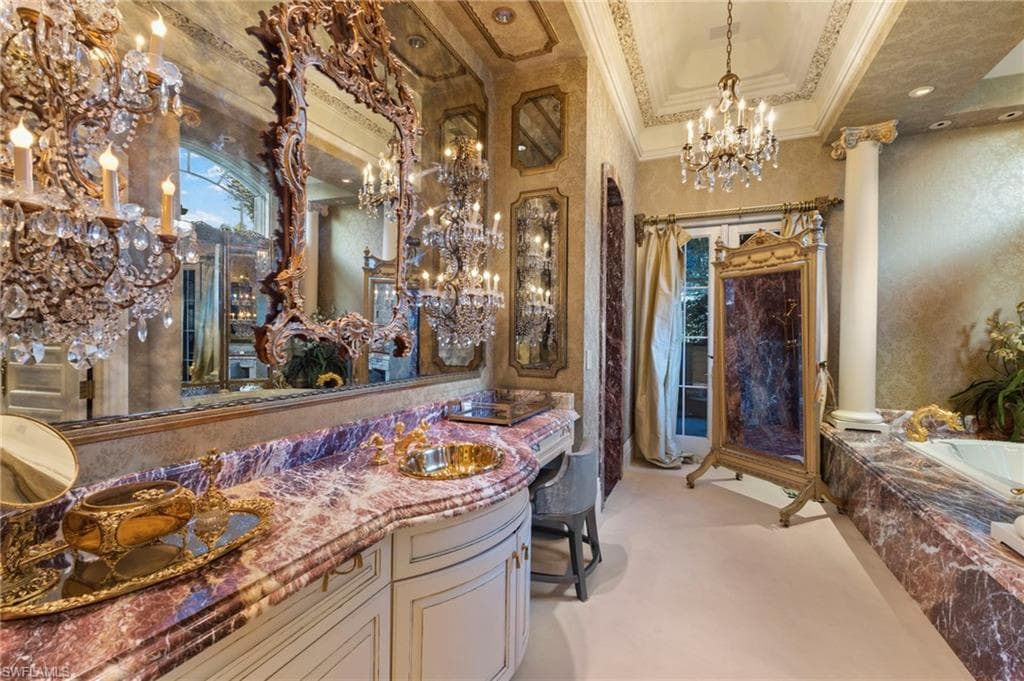 7310 Tilden Ln, Naples, FL 34108-33
