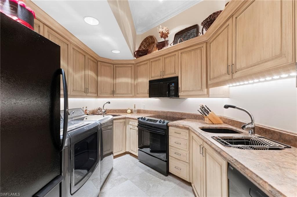 7310 Tilden Ln, Naples, FL 34108-40