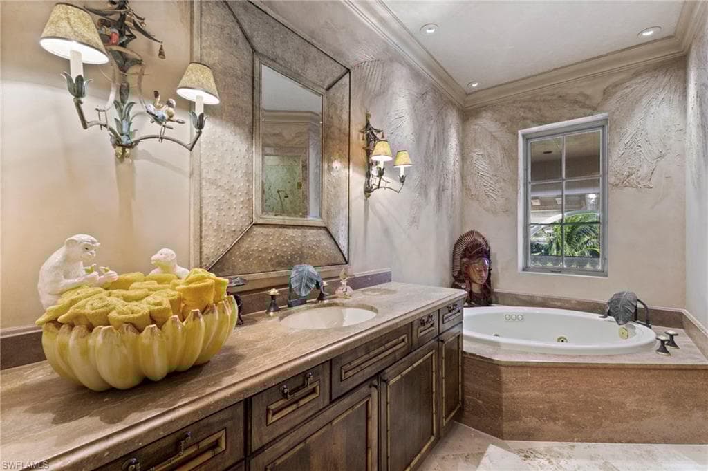 7310 Tilden Ln, Naples, FL 34108-41