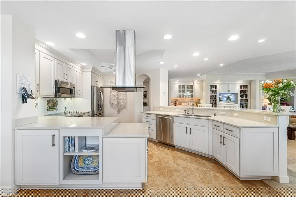 591 Audubon Blvd B-201, Naples, FL 34110-9