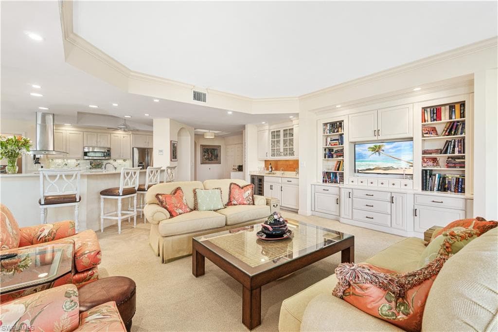 591 Audubon Blvd B-201, Naples, FL 34110-14