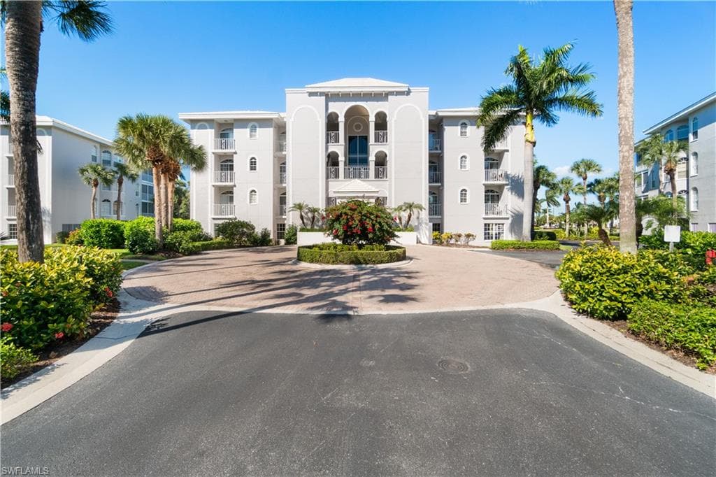 591 Audubon Blvd B-201, Naples, FL 34110-46