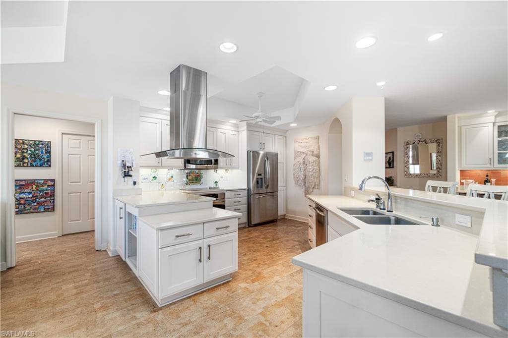 591 Audubon Blvd B-201, Naples, FL 34110-7