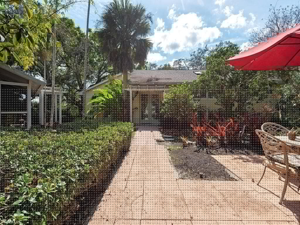 461 Carica Rd, Naples, FL 34108-17