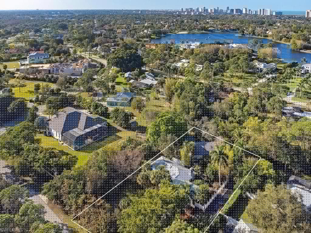 461 Carica Rd, Naples, FL 34108-18