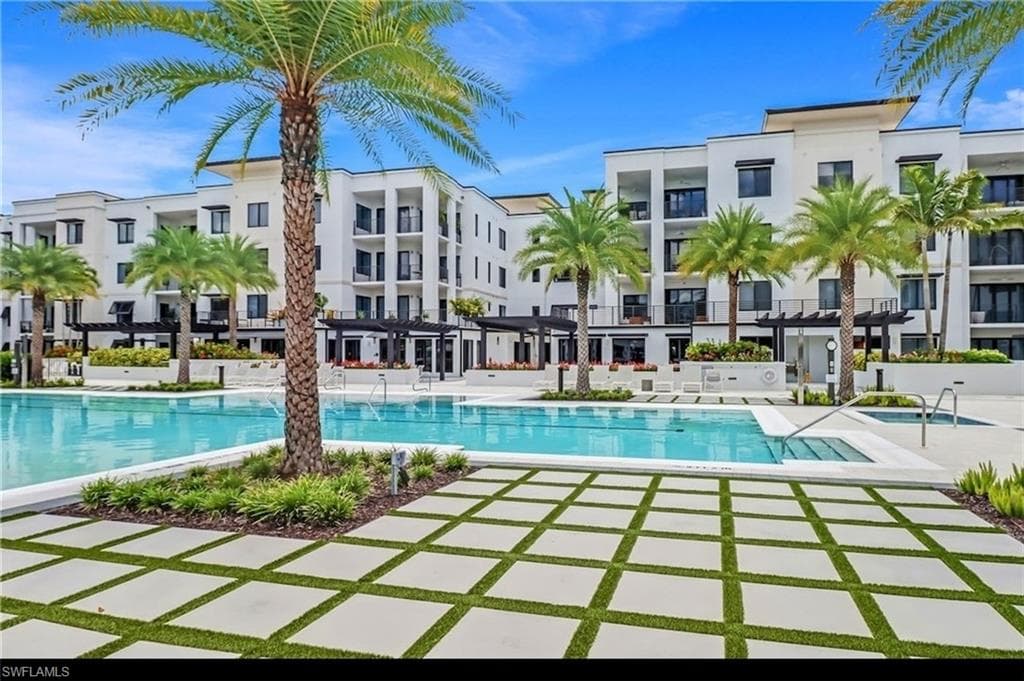 1125 Central Ave 267, Naples, FL 34102-1