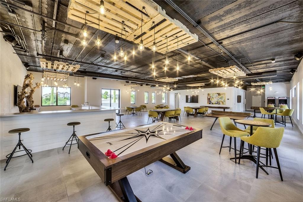 1125 Central Ave 267, Naples, FL 34102-25