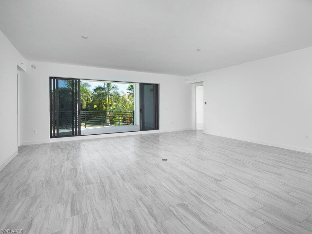 1125 Central Ave 267, Naples, FL 34102-5
