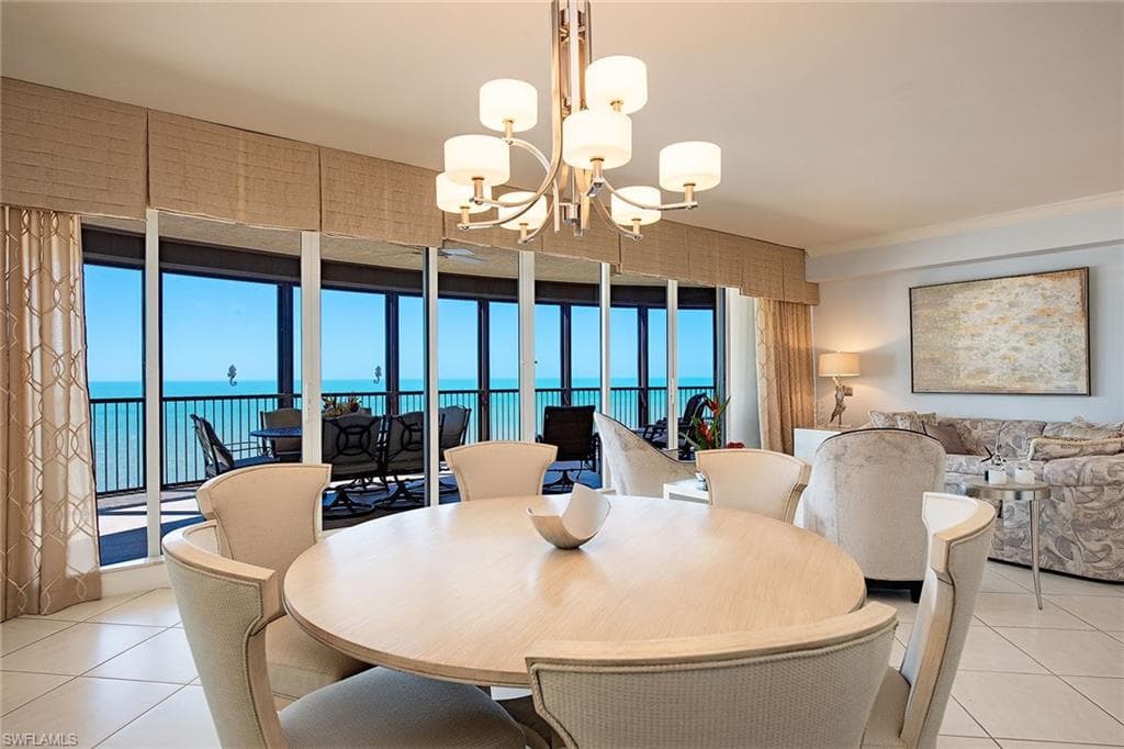 8665 Bay Colony Dr 2002, Naples, FL 34108-8