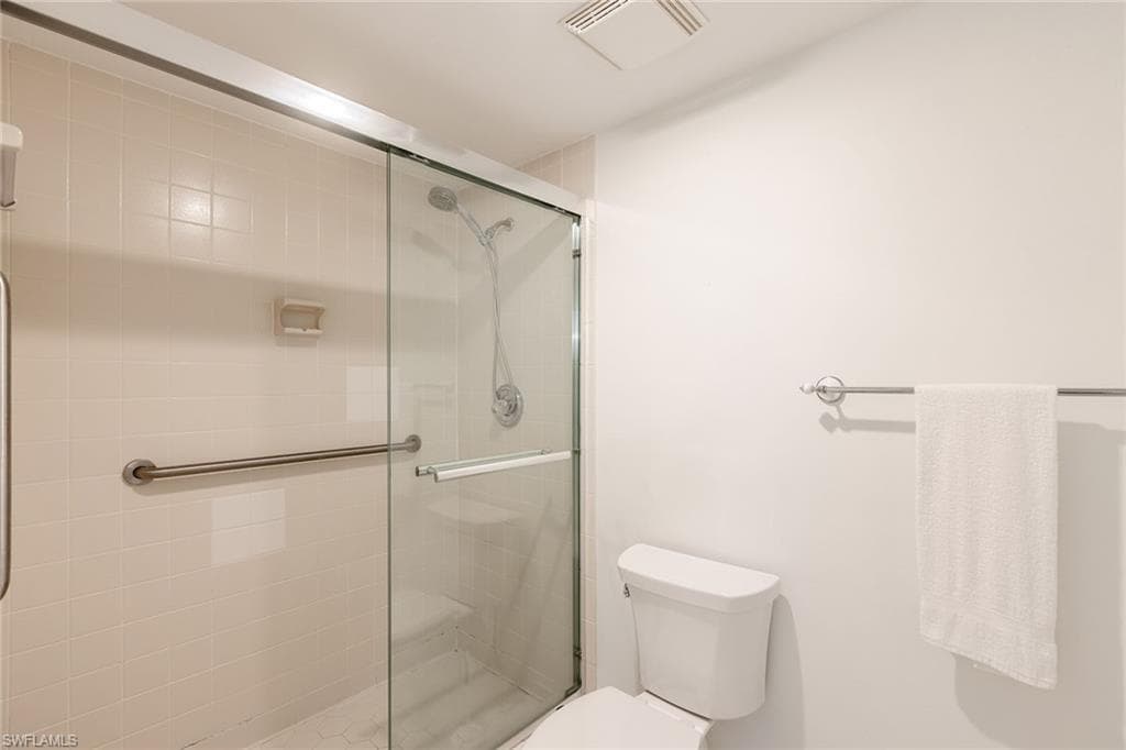 6350 Pelican Bay Blvd B-105, Naples, FL 34108-17