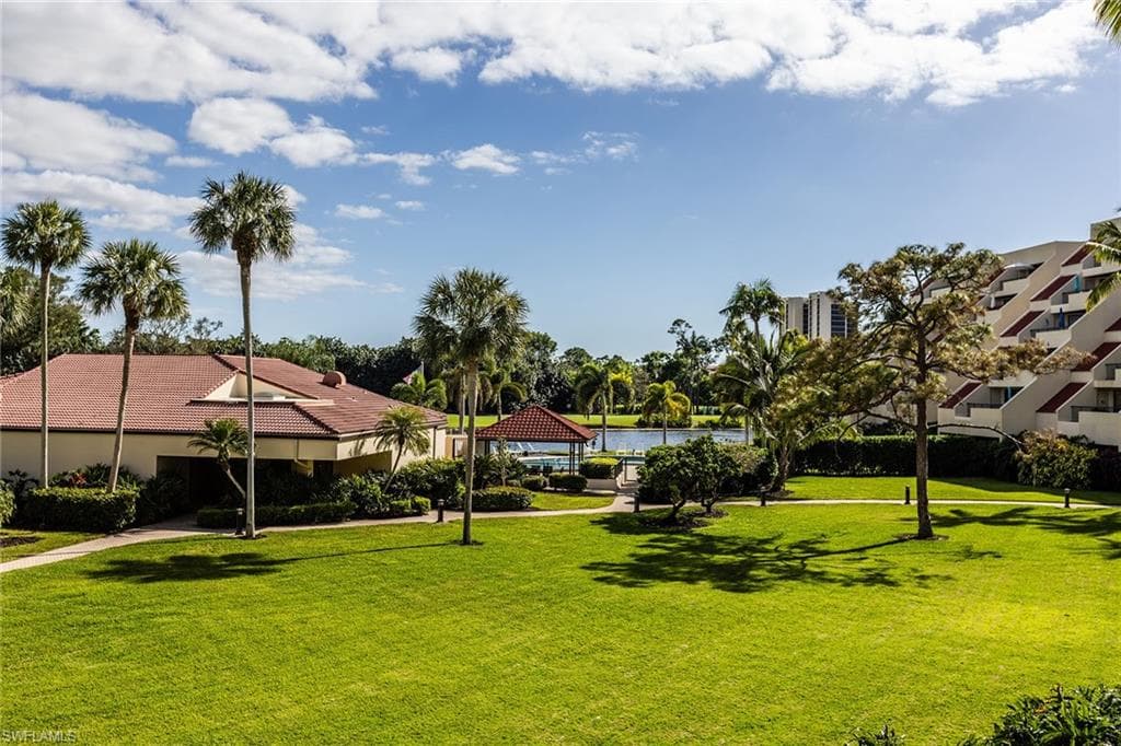 6350 Pelican Bay Blvd B-105, Naples, FL 34108-23