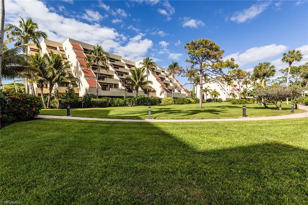 6350 Pelican Bay Blvd B-105, Naples, FL 34108-25