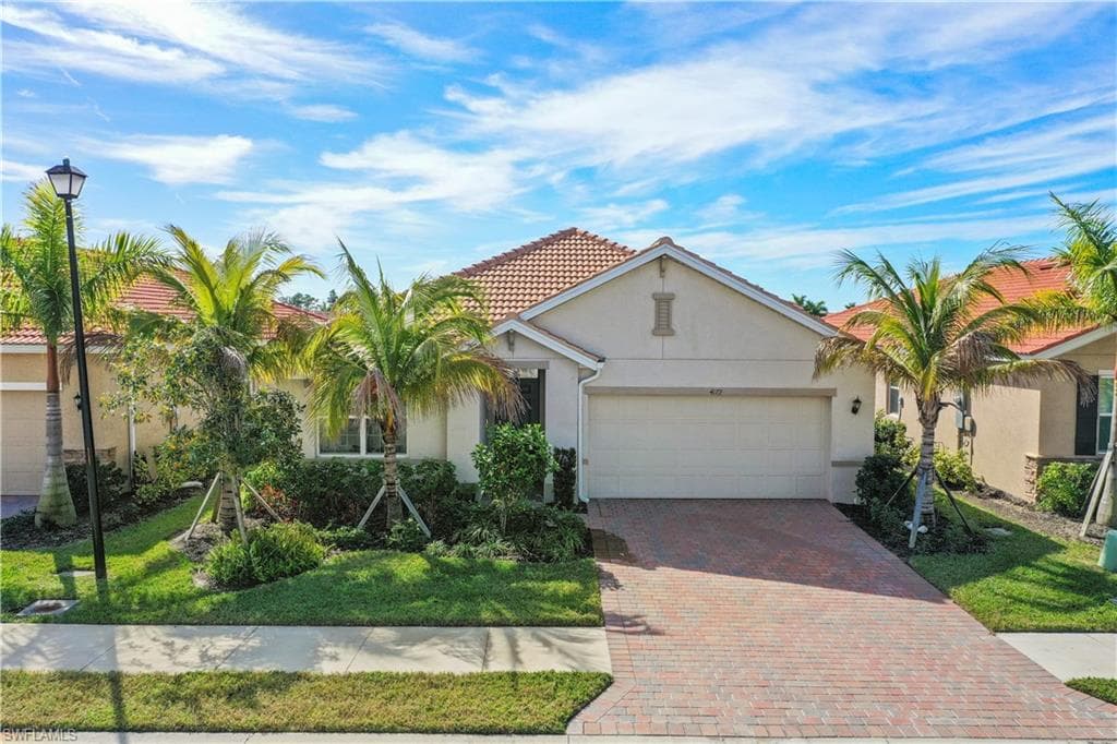 4172 Bloomfield St, Fort Myers, FL 33916-2