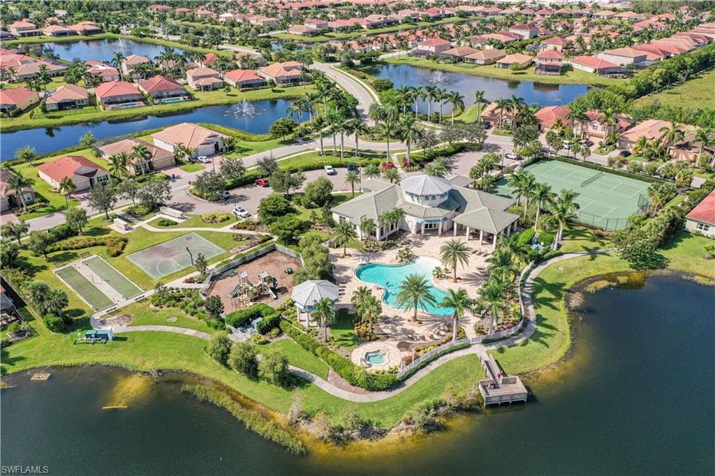4172 Bloomfield St, Fort Myers, FL 33916-39