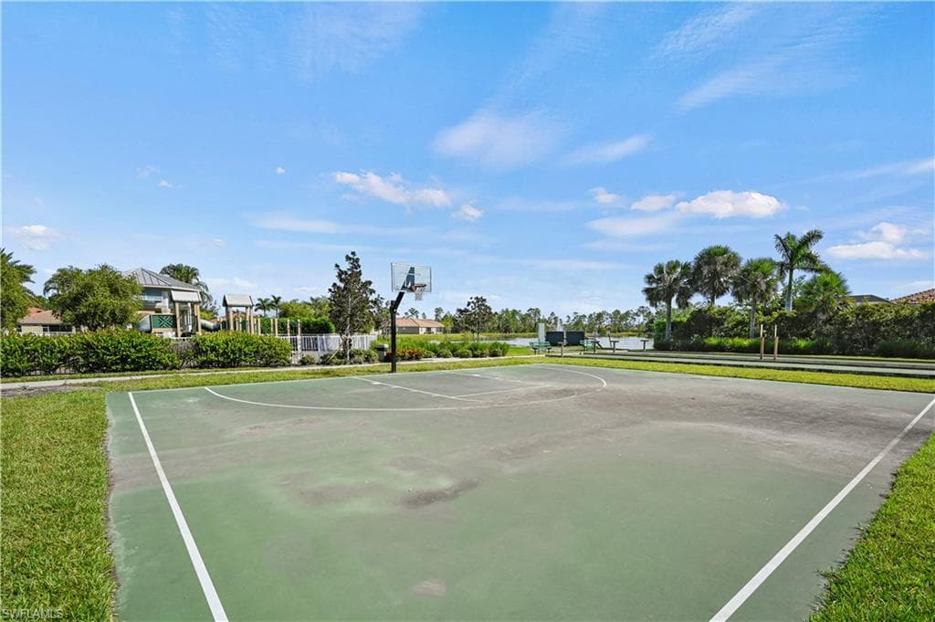 4172 Bloomfield St, Fort Myers, FL 33916-40
