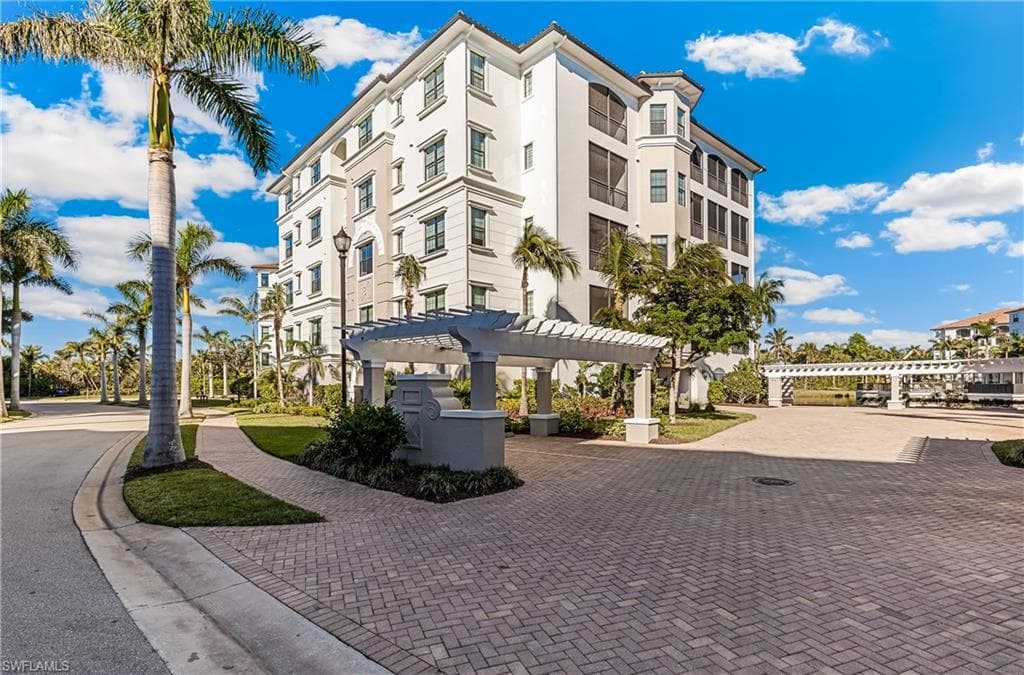4770 Via Del Corso Ln 201, Bonita Springs, FL 34134-44