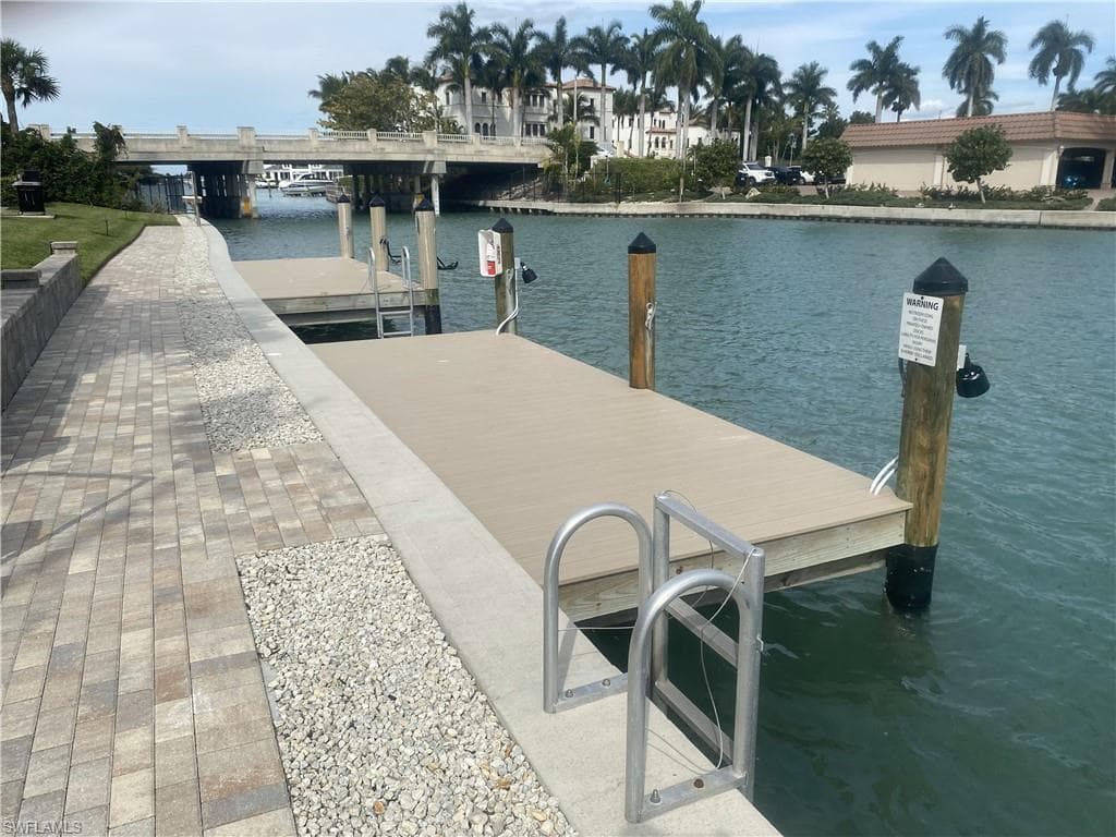 2880 Gulf Shore Blvd N 206, Naples, FL 34103-18