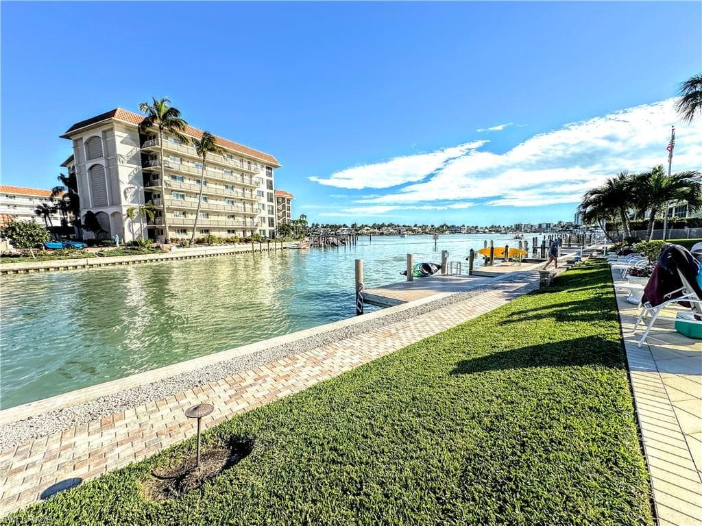 2880 Gulf Shore Blvd N 206, Naples, FL 34103-22