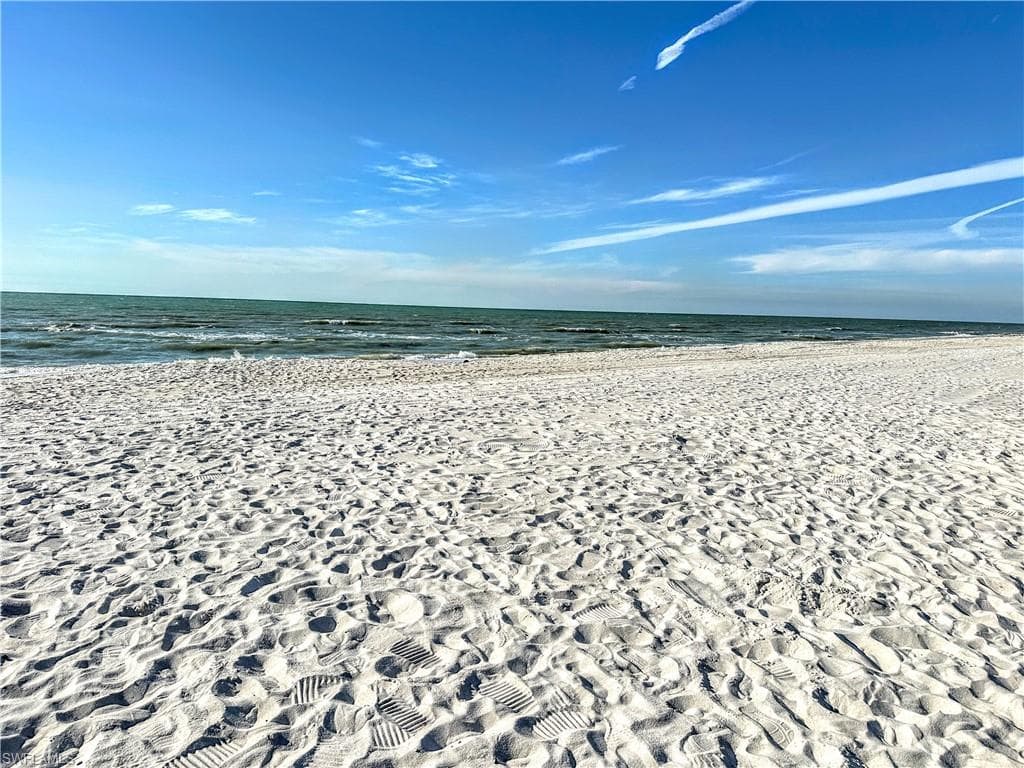 2880 Gulf Shore Blvd N 206, Naples, FL 34103-25
