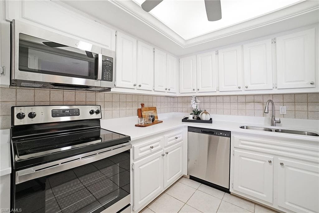 2880 Gulf Shore Blvd N 206, Naples, FL 34103-6