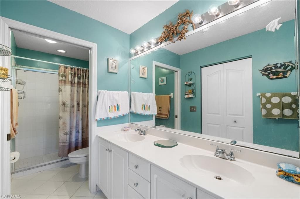 9061 Michael Cir 5-506, Naples, FL 34113-17