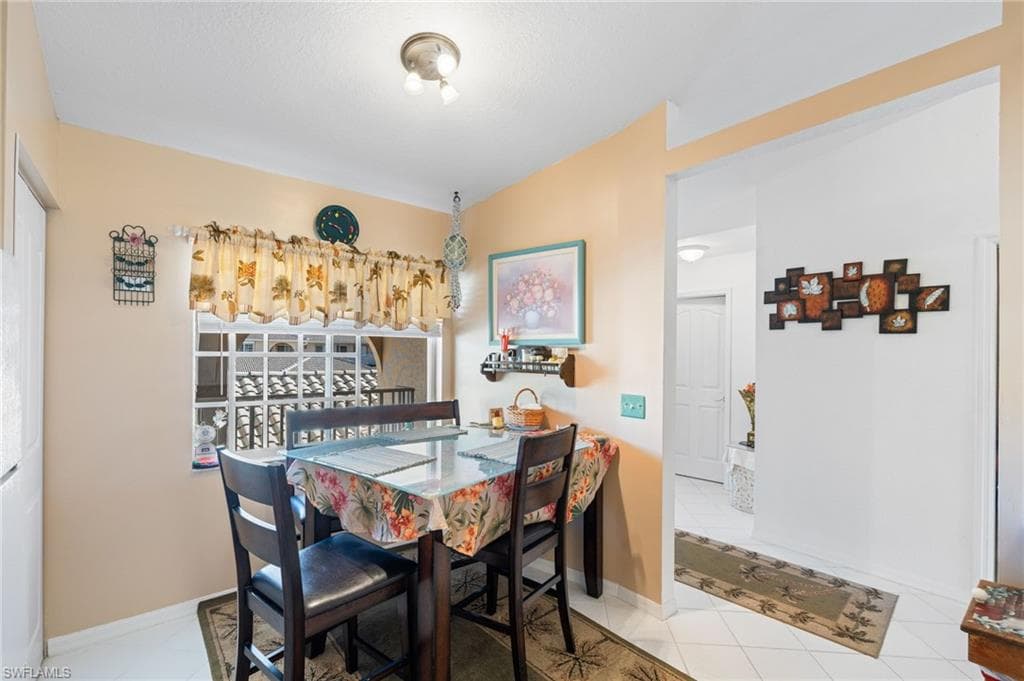 9061 Michael Cir 5-506, Naples, FL 34113-34