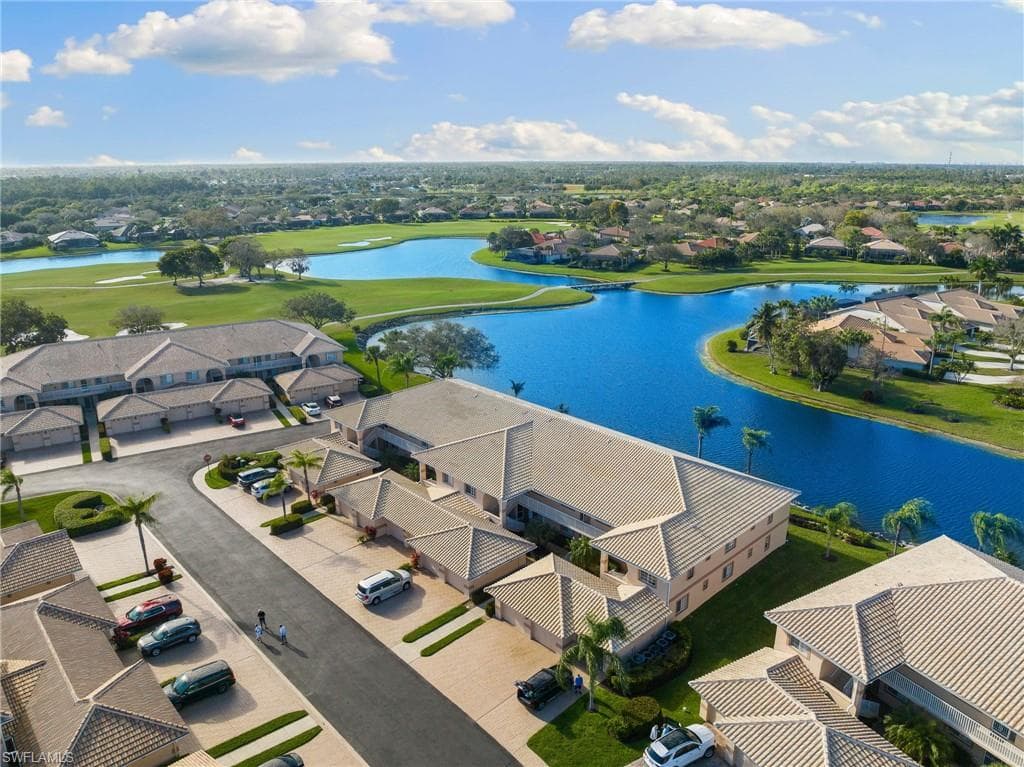 9061 Michael Cir 5-506, Naples, FL 34113-5