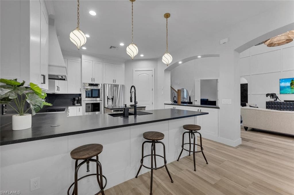 155 Heron Ave, Naples, FL 34108-13