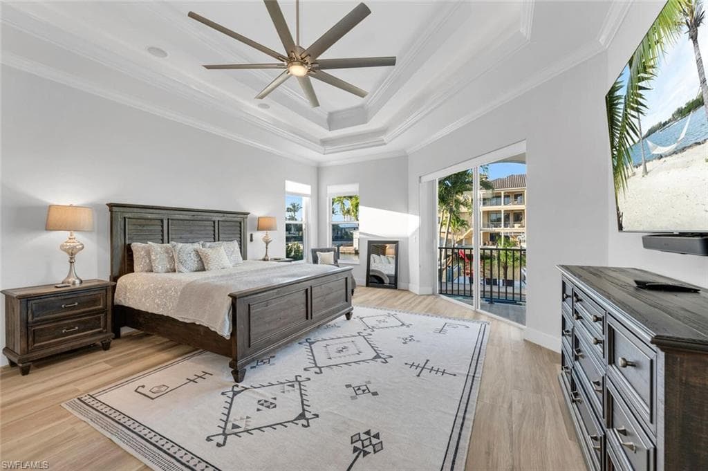 155 Heron Ave, Naples, FL 34108-19