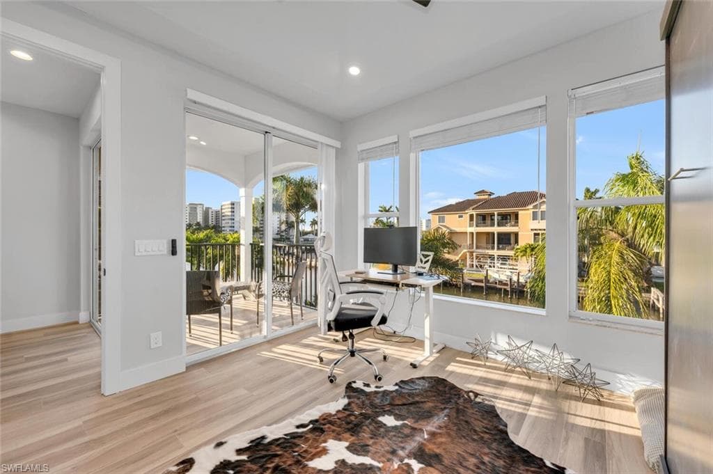 155 Heron Ave, Naples, FL 34108-23