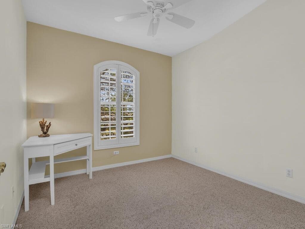 254 Newport Dr 412, Naples, FL 34114-19