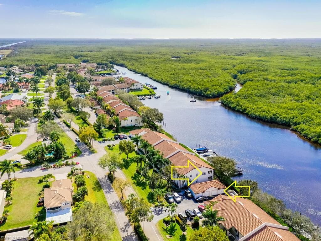 254 Newport Dr 412, Naples, FL 34114-3