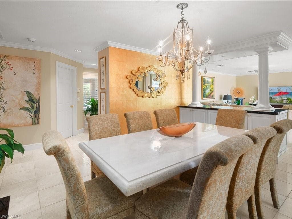 10 Sabre Ln, Naples, FL 34102-10