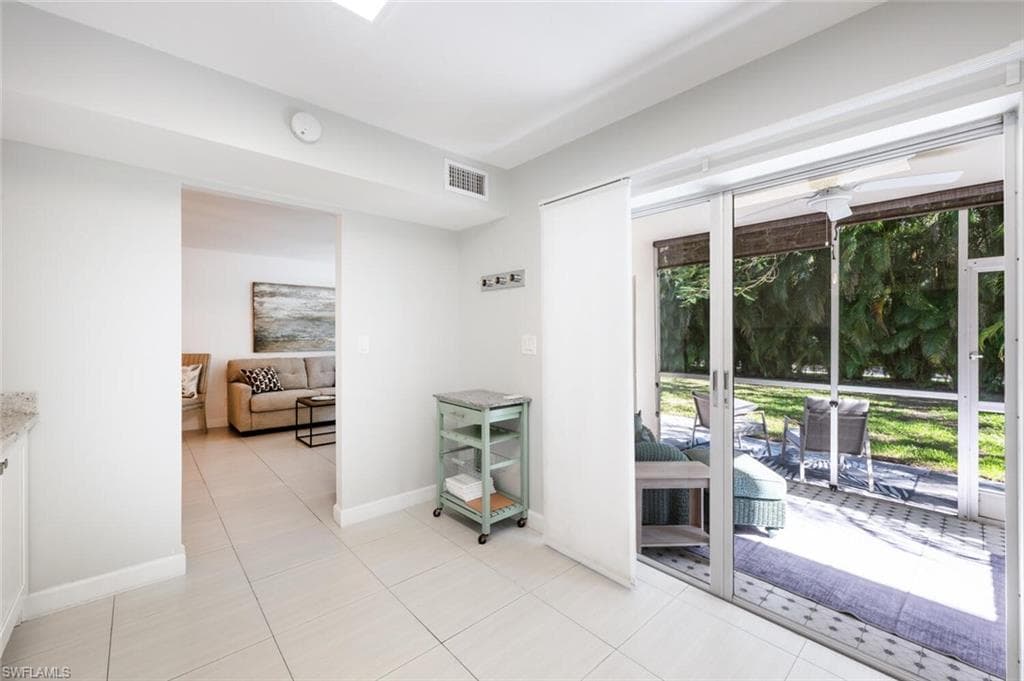 216 Bob O Link Way 216a, Naples, FL 34105-14