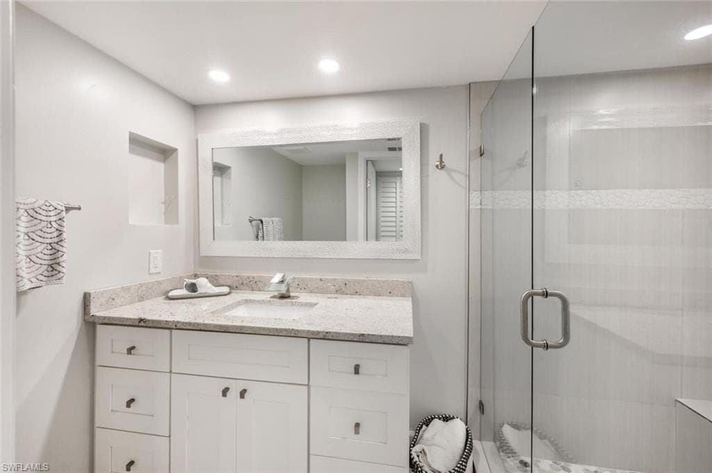 216 Bob O Link Way 216a, Naples, FL 34105-19