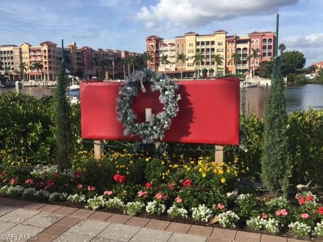 1345 Fifth Avenue S, Naples, FL 34102-2