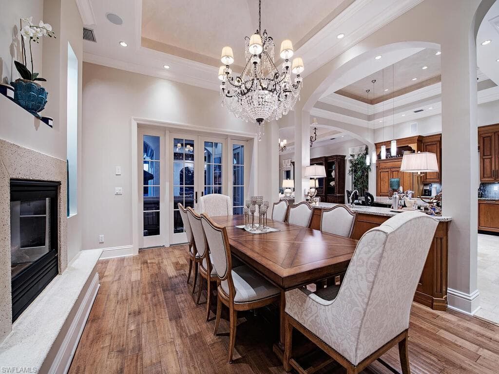 1750 4th St S, Naples, FL 34102-14